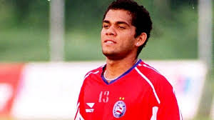 Daniel Alves Bahia - Daniel Alves, il calciatore più vincente di sempre